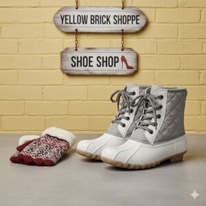 Jessica Carlyle Duck Boots Women's Size 8 White Grey Quilted Lace Up